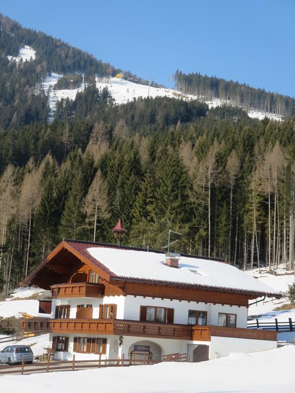 Landhaus Dickhardt Apartamento Schladming Exterior foto